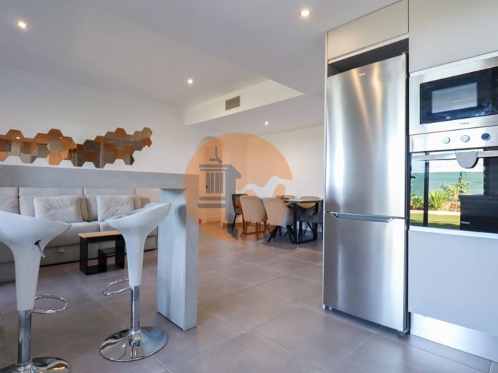 Image No.8-3 Bed Apartment for sale