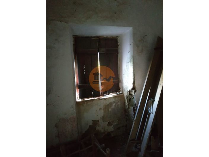 Image No.42-5 Bed House for sale