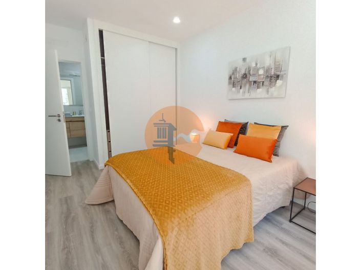 Image No.22-3 Bed Apartment for sale