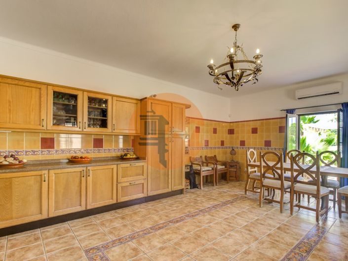 Image No.24-3 Bed House for sale