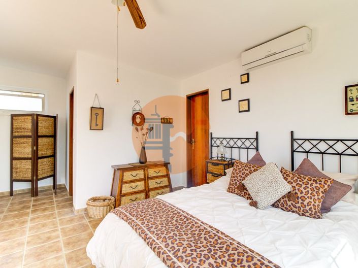 Image No.31-3 Bed House for sale