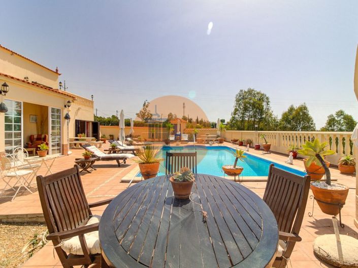 Image No.42-3 Bed House for sale