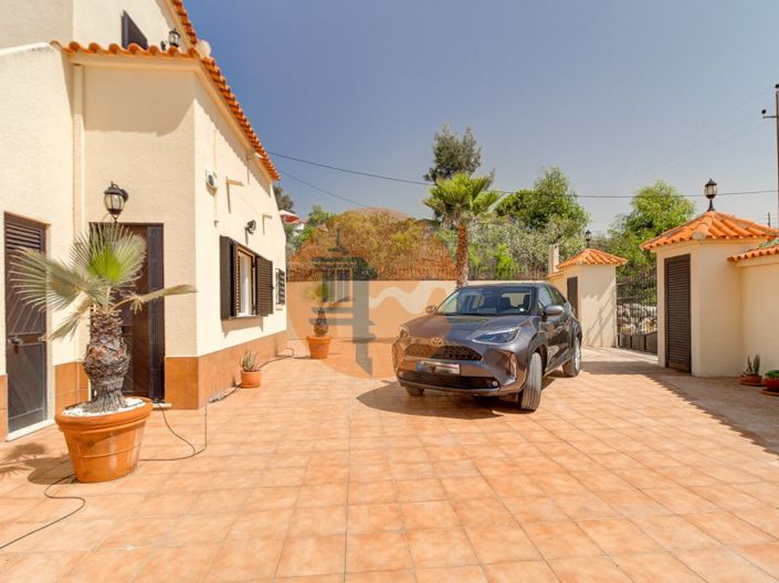 Image No.48-3 Bed House for sale