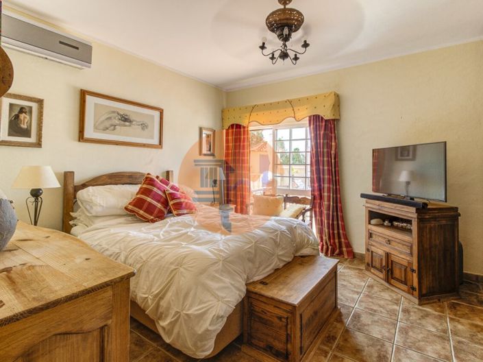 Image No.5-3 Bed House for sale