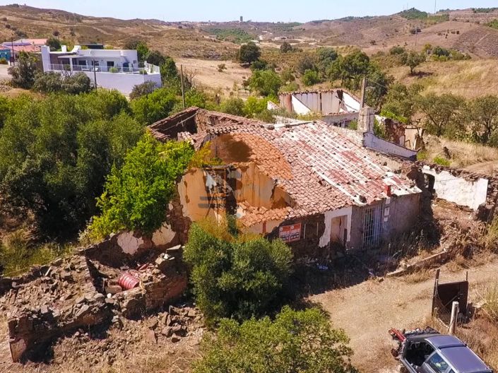 Image No.26-2 Bed House for sale