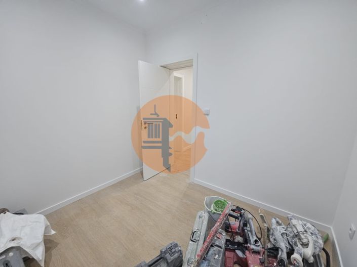 Image No.21-2 Bed Apartment for sale