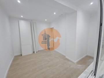 id8eb3b501-0000-0500-0000-0000179deeb1