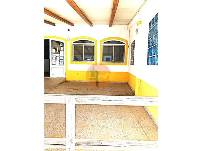 Image No.21-3 Bed Apartment for sale