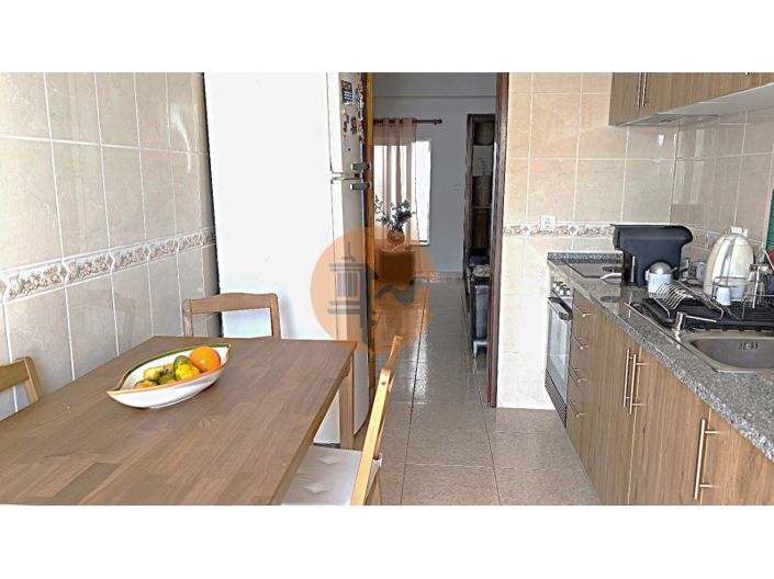 Image No.23-3 Bed Apartment for sale