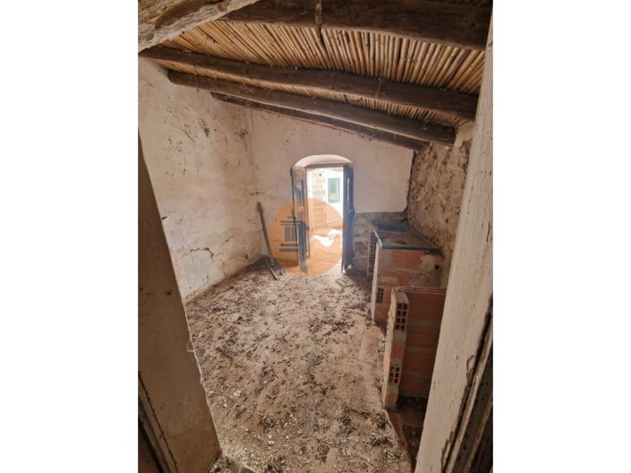 Image No.22-2 Bed House for sale