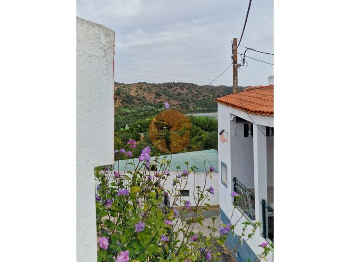 Image No.4-2 Bed House for sale