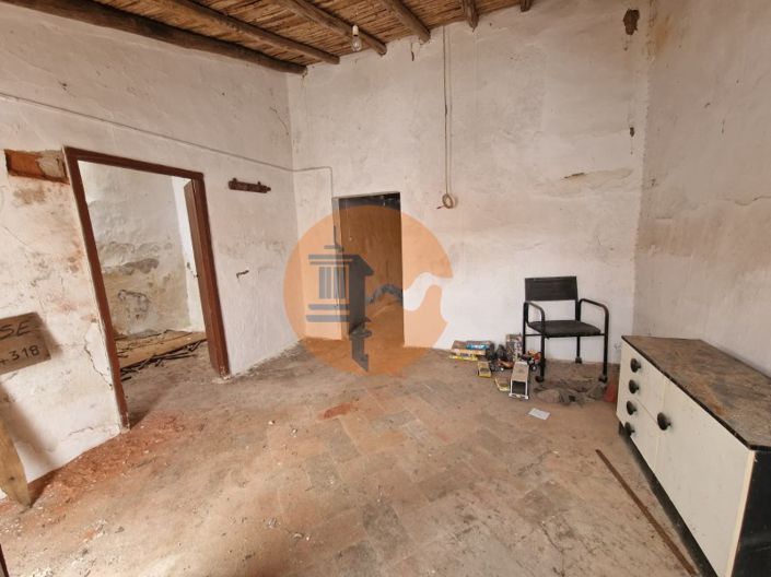 Image No.6-2 Bed House for sale