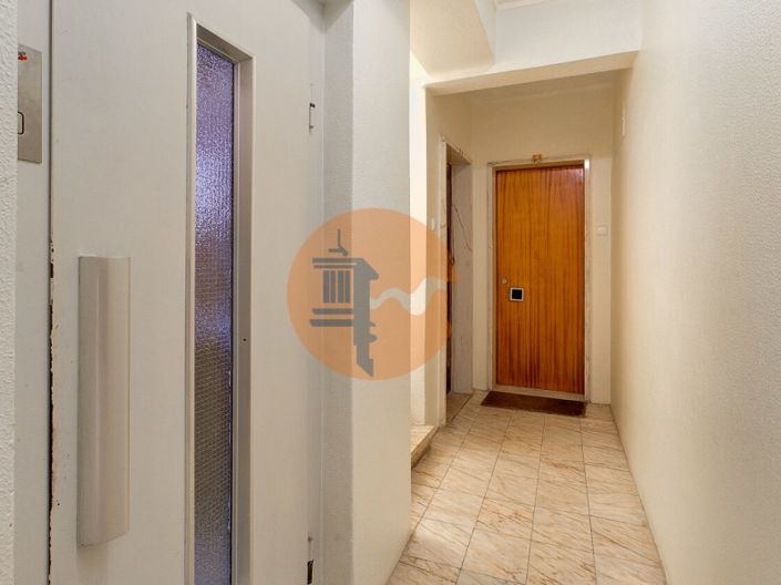 Image No.23-1 Bed Apartment for sale