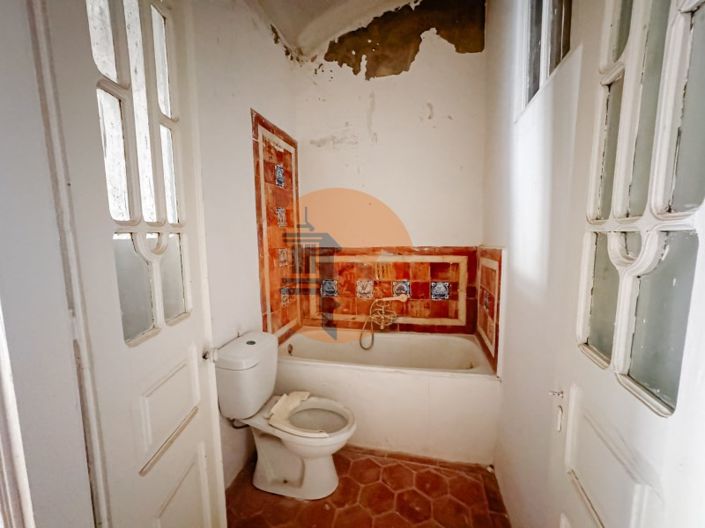 Image No.10-4 Bed House for sale