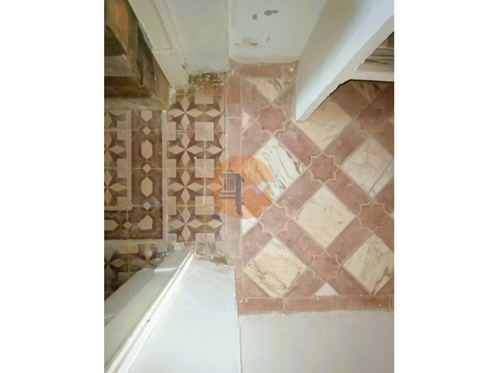 Image No.17-4 Bed House for sale