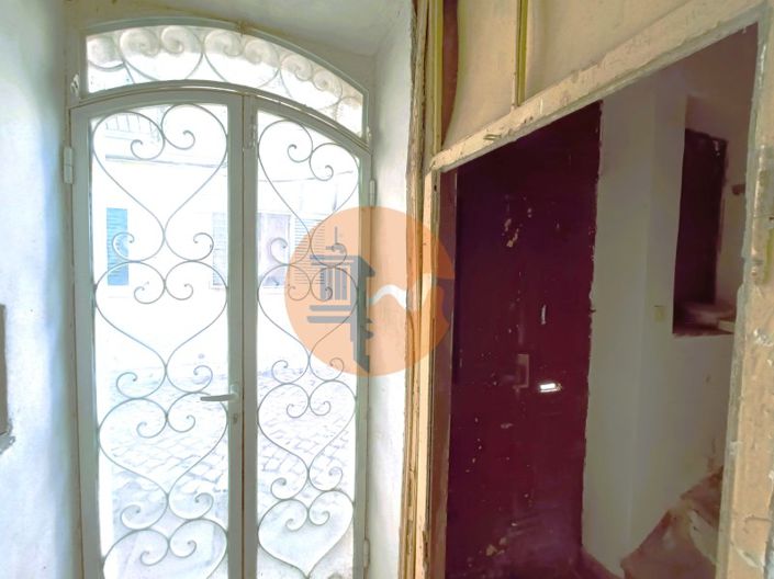 Image No.21-4 Bed House for sale