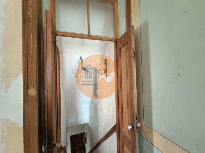 Image No.22-4 Bed House for sale