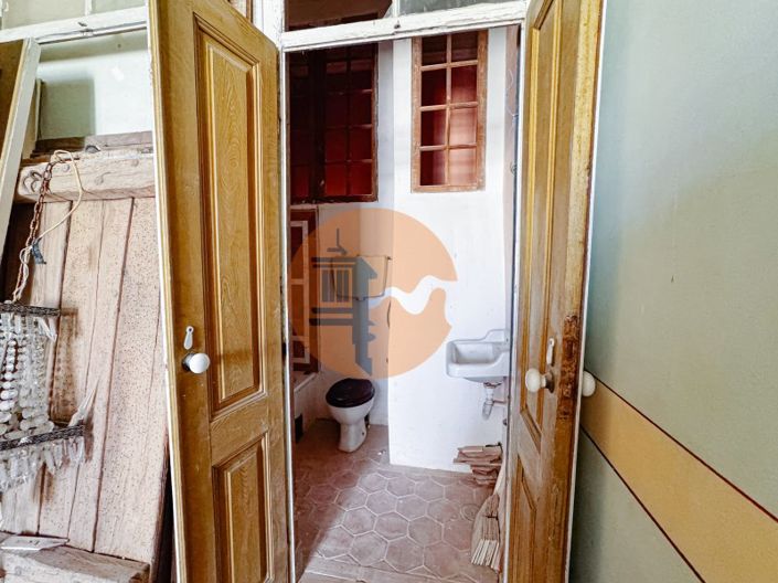 Image No.24-4 Bed House for sale