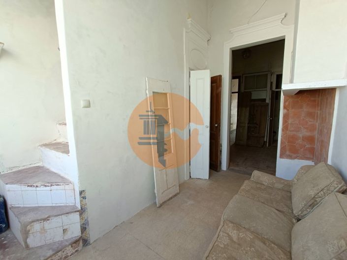 Image No.34-4 Bed House for sale