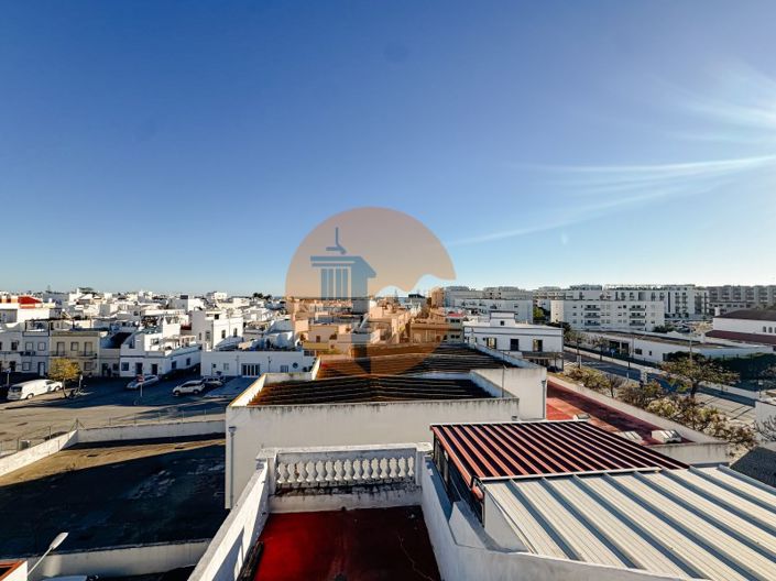 Image No.42-4 Bed House for sale