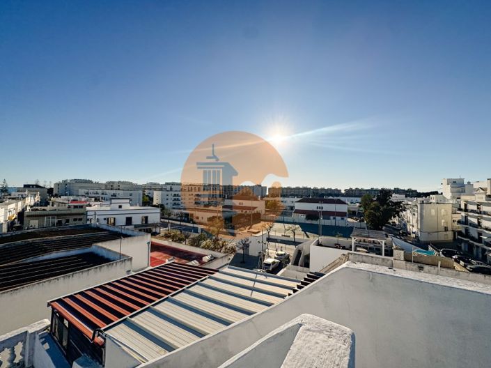 Image No.45-4 Bed House for sale