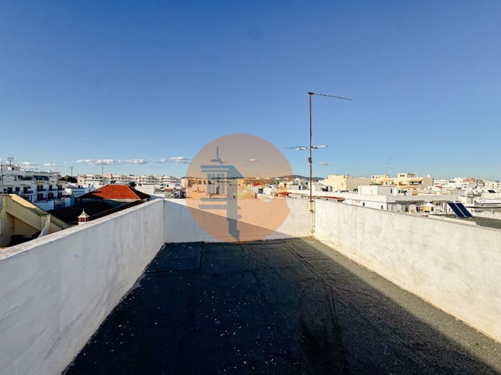 Image No.46-4 Bed House for sale