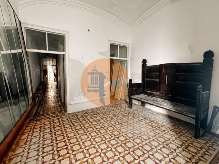 Image No.7-4 Bed House for sale