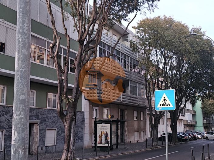 Image No.1-4 Bed Apartment for sale