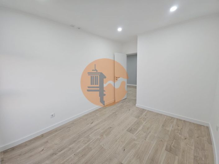 Image No.13-4 Bed Apartment for sale