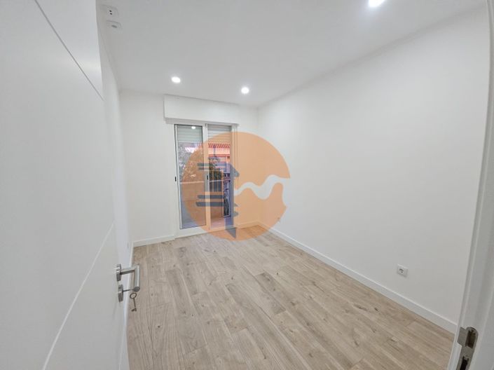 Image No.15-4 Bed Apartment for sale