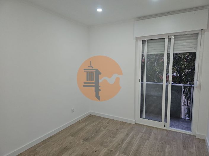 Image No.20-4 Bed Apartment for sale