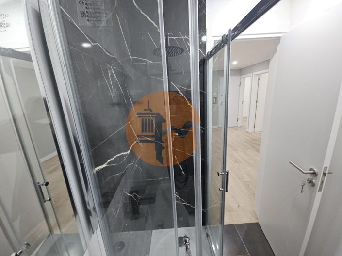 Image No.24-4 Bed Apartment for sale