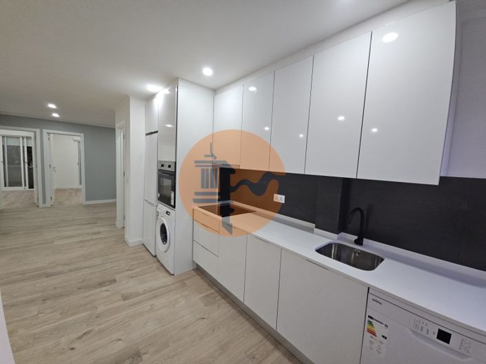 Image No.8-4 Bed Apartment for sale