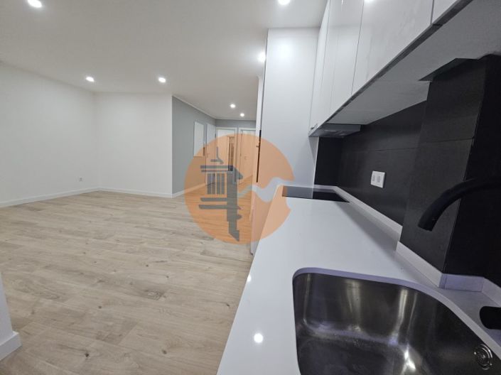 Image No.9-4 Bed Apartment for sale