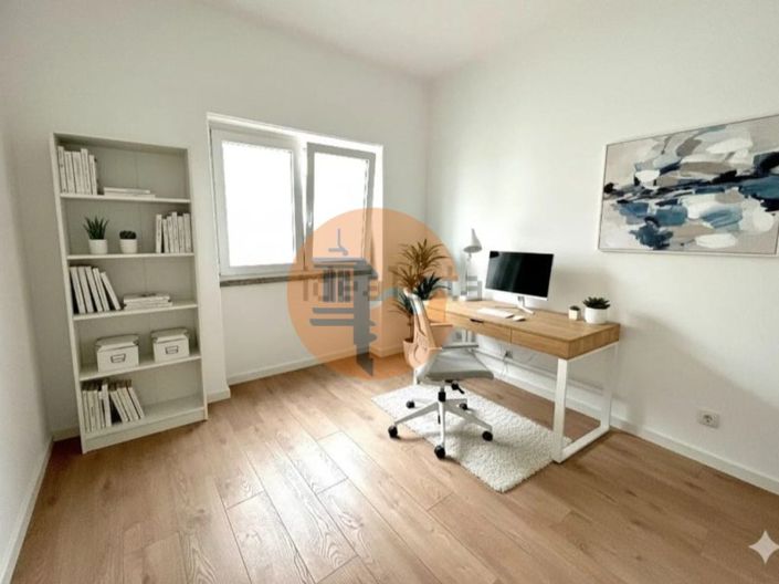 Image No.15-2 Bed Apartment for sale