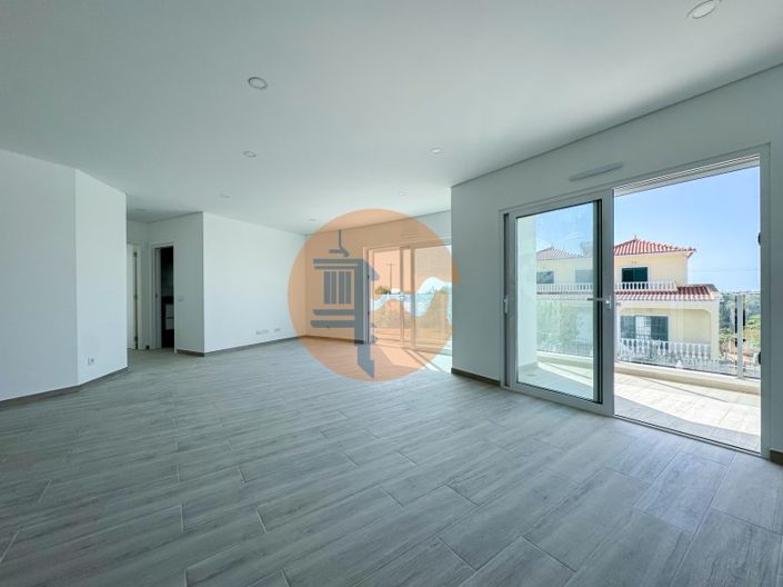 Image No.11-3 Bed Apartment for sale