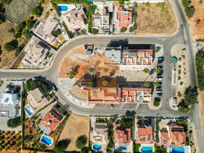 Image No.30-3 Bed Apartment for sale