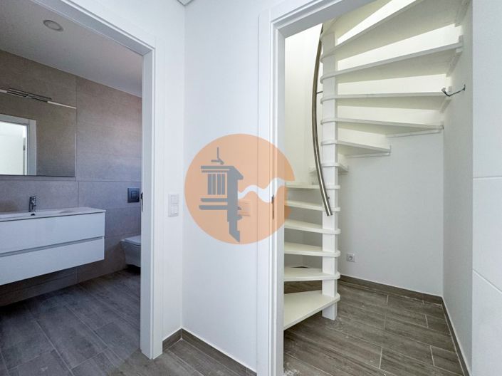 Image No.16-3 Bed Apartment for sale