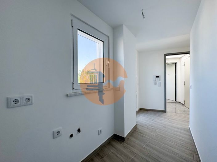 Image No.9-3 Bed Apartment for sale