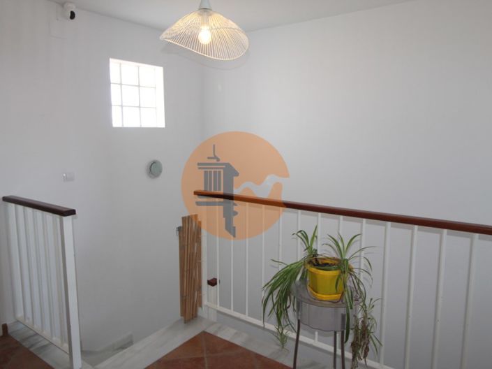 Image No.12-3 Bed House for sale