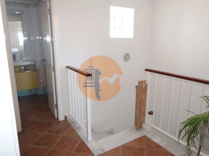 Image No.13-3 Bed House for sale