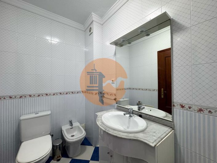 Image No.13-3 Bed Apartment for sale