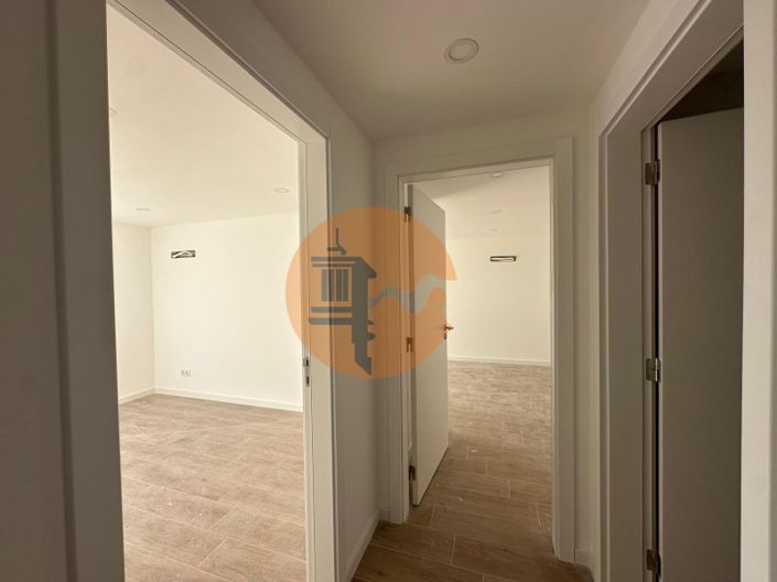 Image No.16-3 Bed Apartment for sale