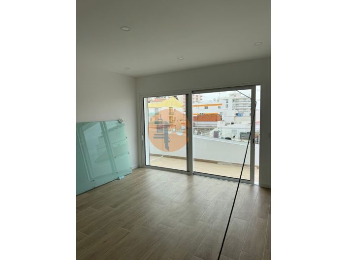 Image No.42-3 Bed Apartment for sale