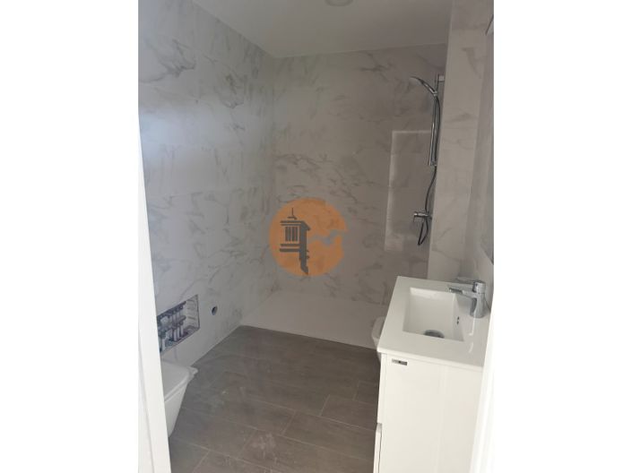 Image No.31-2 Bed Apartment for sale