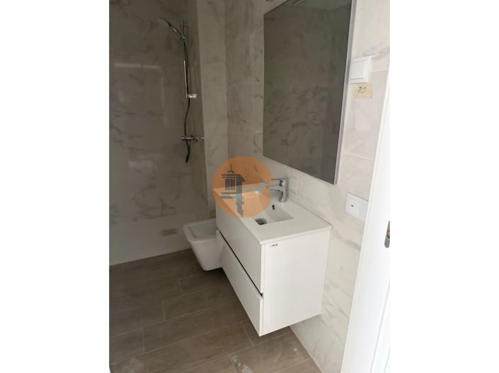 Image No.33-2 Bed Apartment for sale