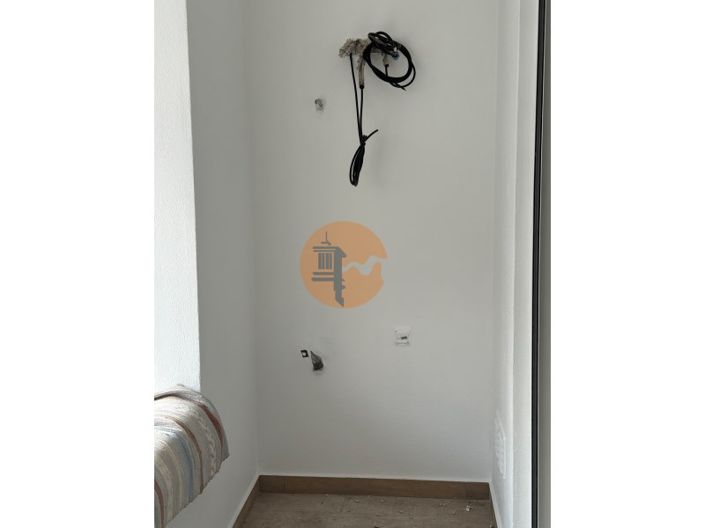 Image No.39-2 Bed Apartment for sale