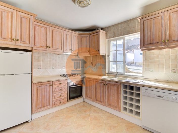 Image No.10-2 Bed House for sale