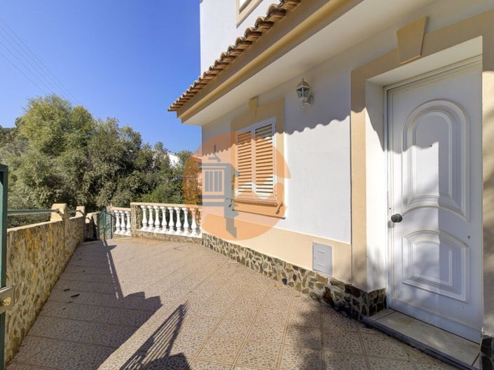 Image No.2-2 Bed House for sale