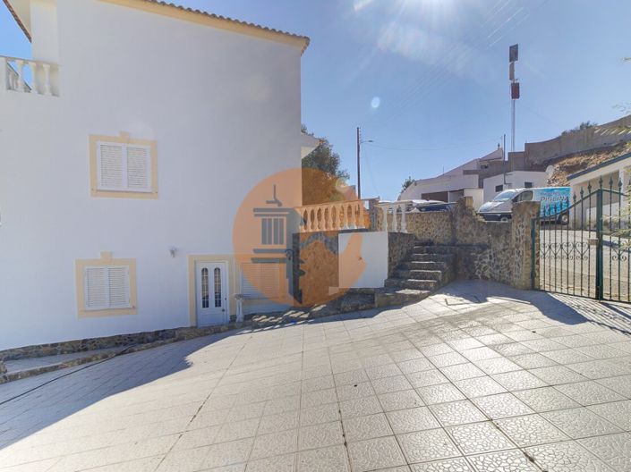 Image No.33-2 Bed House for sale